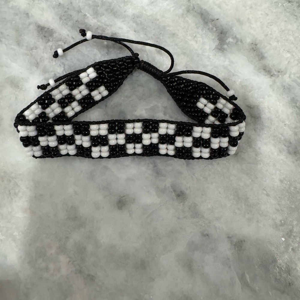 Black and White Beaded Bracelet
